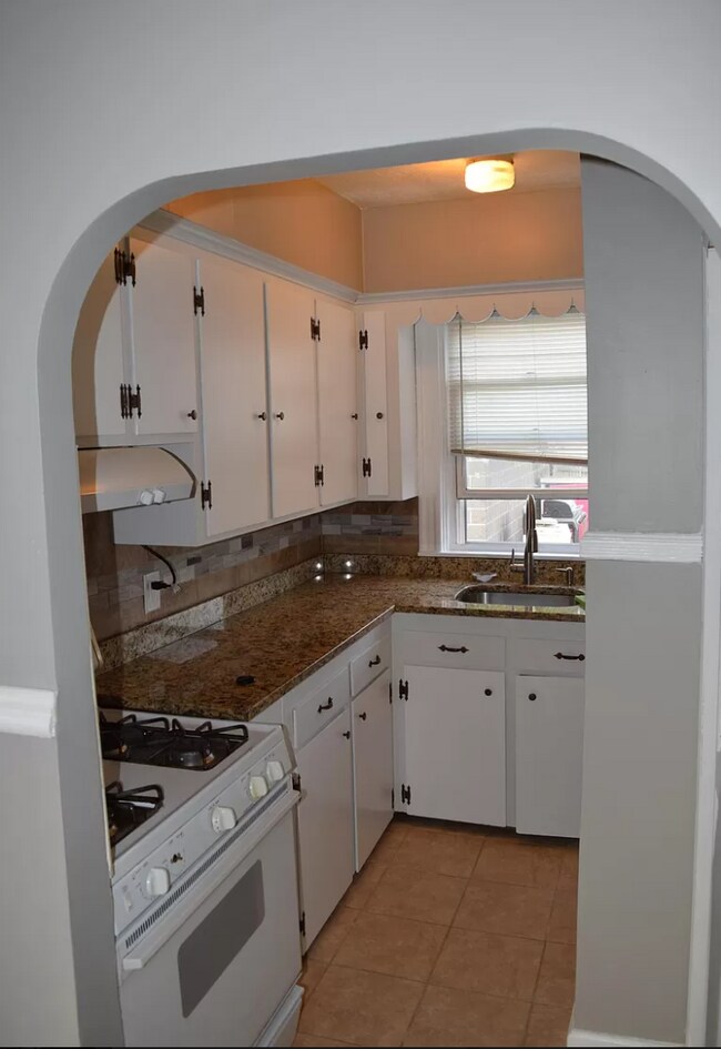 Foto del edificio - 179 Grand Ave