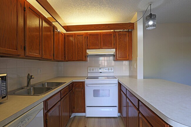 Foto del edificio - 5219 Cedarbend Dr