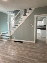 Building Photo - 359 N 1st St