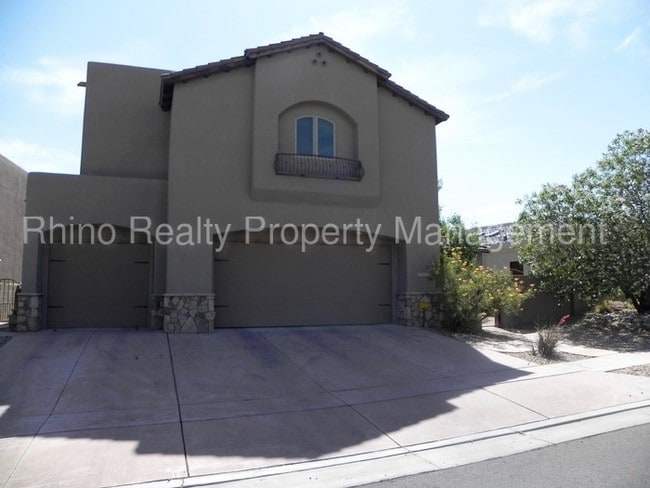 Building Photo - 4400 Willow View Ln NW