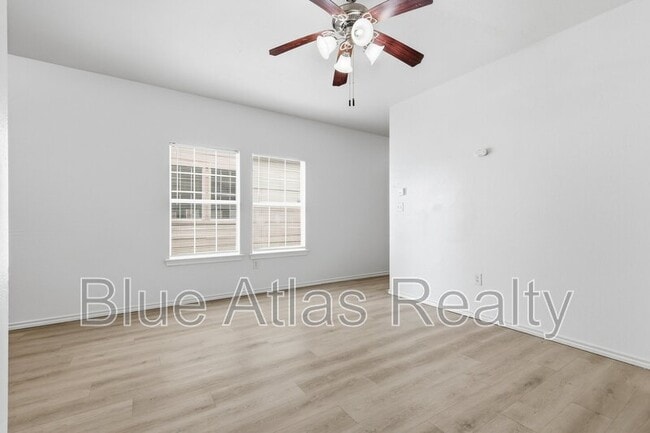 Building Photo - 908 Drexel St