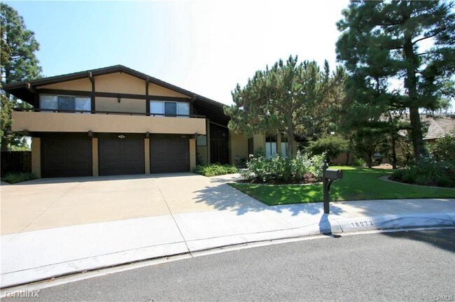 Foto del edificio - 6 br, 3 bath House - 18072 Athens Ave