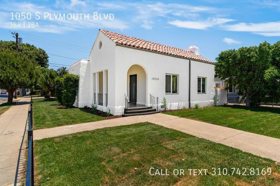 Primary Photo - 1050 S Plymouth Blvd