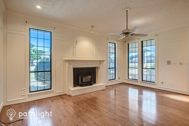 Building Photo - 830 Mill Creek Cir