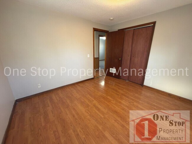Foto del edificio - Amazing 3 Bedroom, 1.5 Bathroom in Raytown!