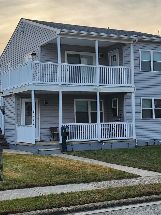 Foto principal - 278 38th St S