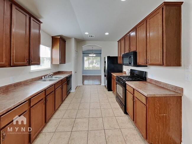 Building Photo - 286 Nandina Dr