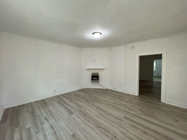 Foto del edificio - Adorable 1 Bed/1 Bath Duplex - Close to En...