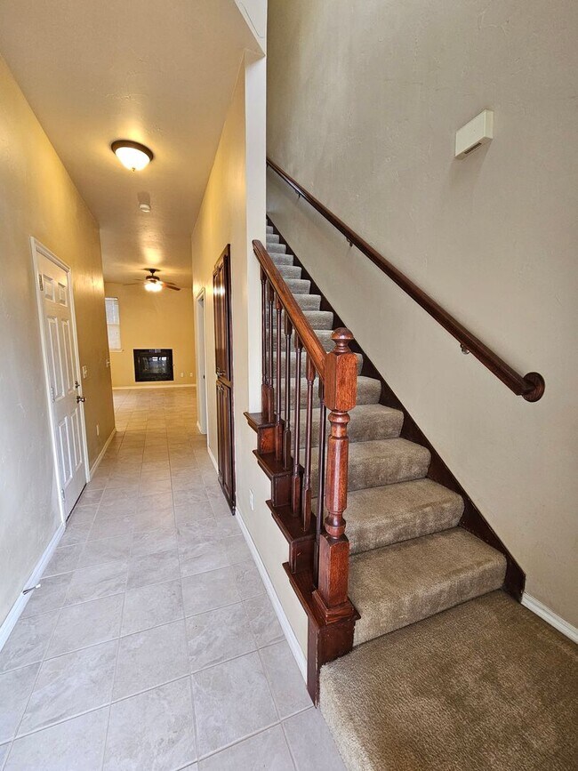 Foto del edificio - (3) Bed/(2.5) Bath Townhouse in Core Norman! Avail NOW!