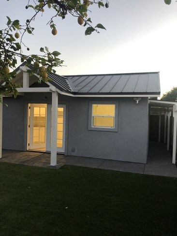 Foto del edificio - 1259 Devonshire Ave