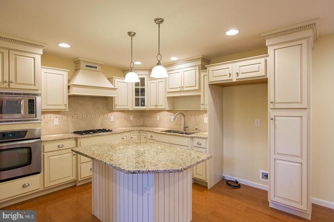Foto del edificio - 149 Fieldcrest Ln