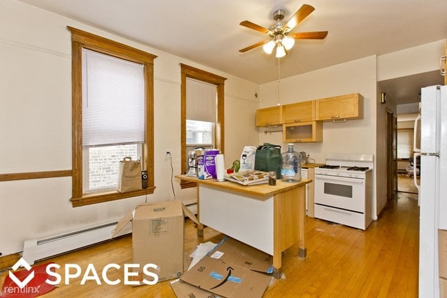 Building Photo - 2317 N Oakley Ave