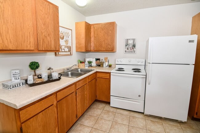 Interior Photo - Anna's Grove