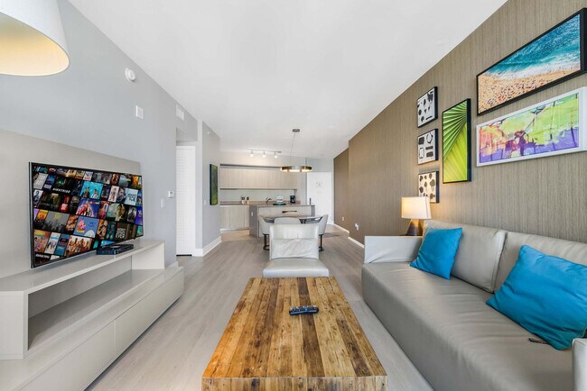 Building Photo - 4111 S Ocean Dr