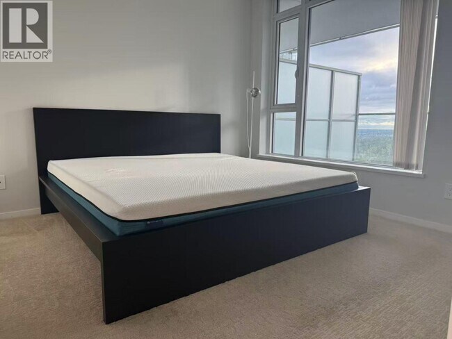 Photo du bâtiment - 6700 Dunblane Ave