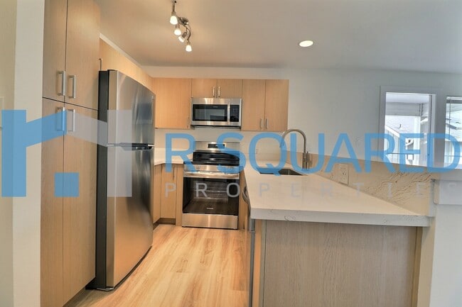 Photo - 3910 Whitman Ave N Townhome