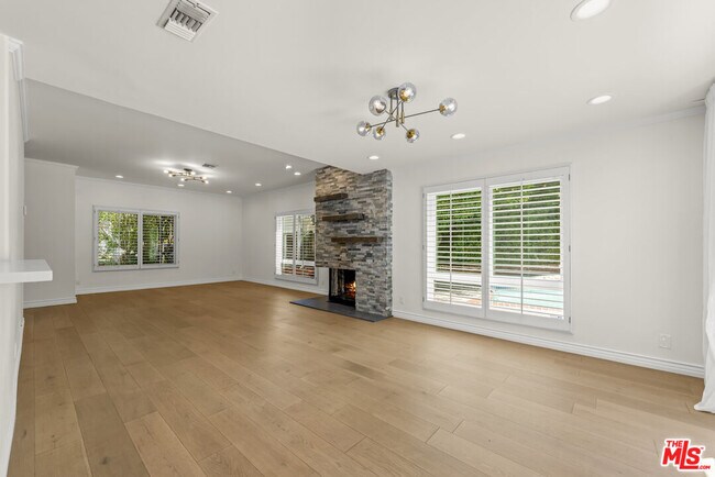 Building Photo - 23333 Weller Pl
