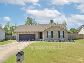 Building Photo - 2630 Del Ray Dr