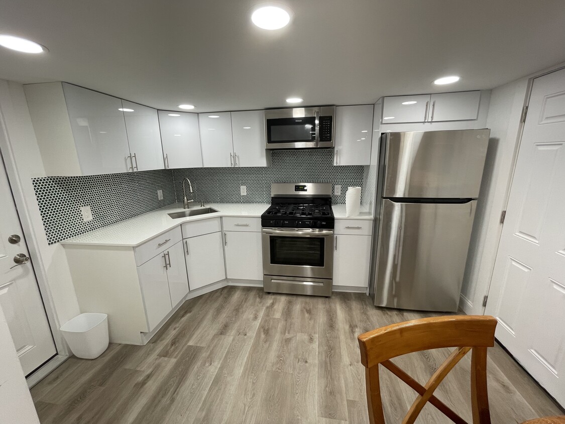 Foto principal - 8 77th St