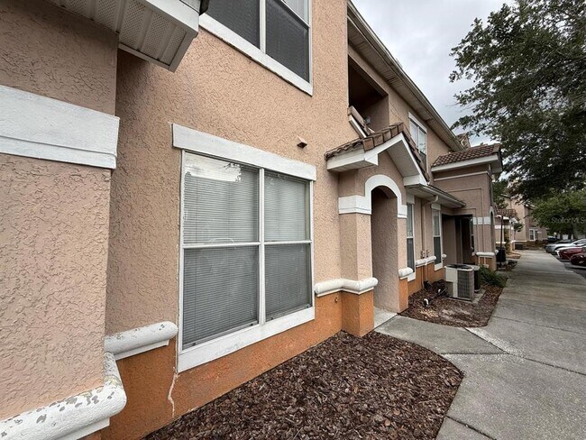 Building Photo - 17977 Villa Creek Dr