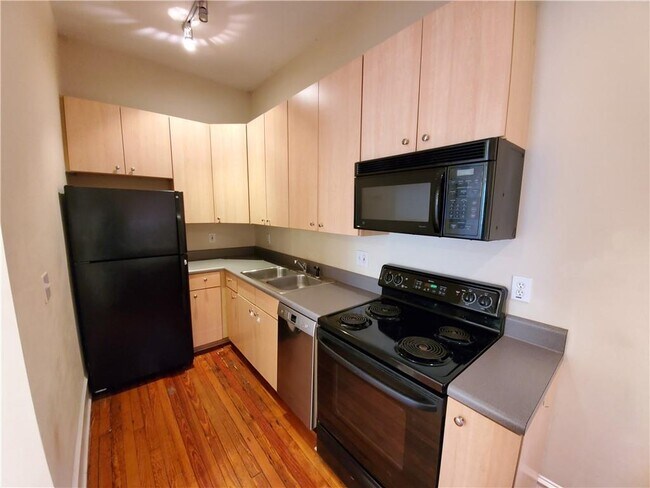 Foto del edificio - 1144 Blue Ridge Ave NE