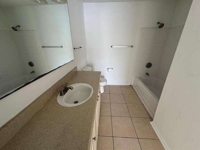 Foto del edificio - 1222 Bermuda Lakes Ln