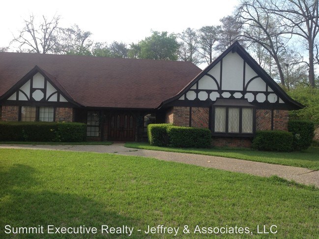 Building Photo - 2209 Landau Ln