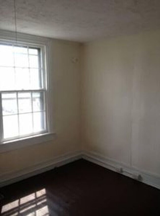Foto del edificio - Roomy 3 bed 1.5 bath in Church Hill