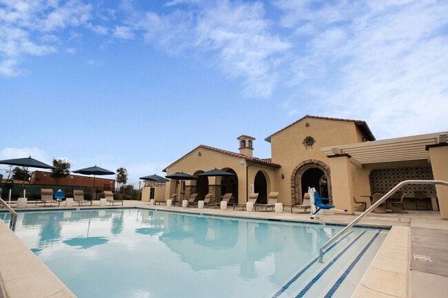 Building Photo - Arrive at Rancho Belago