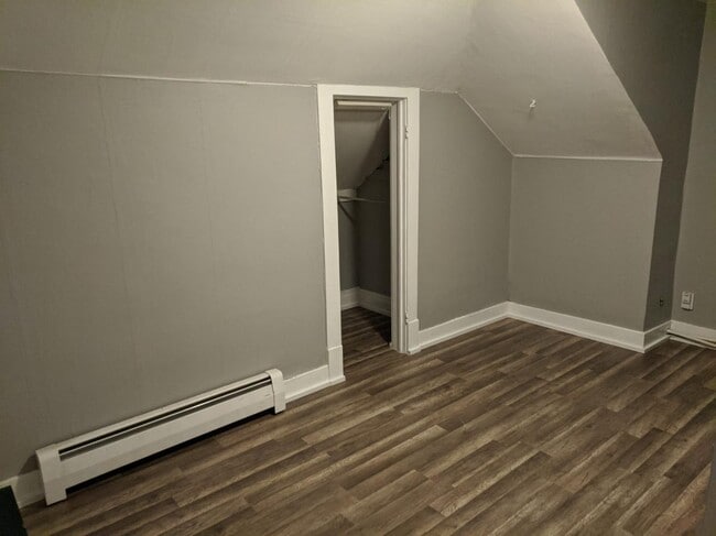 Bedroom - 165 S 500 W
