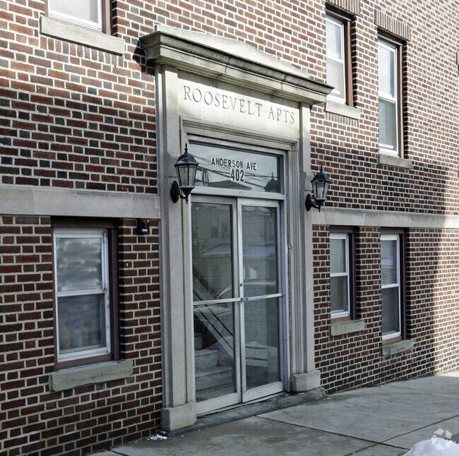Foto del edificio - Roosevelt Apartments