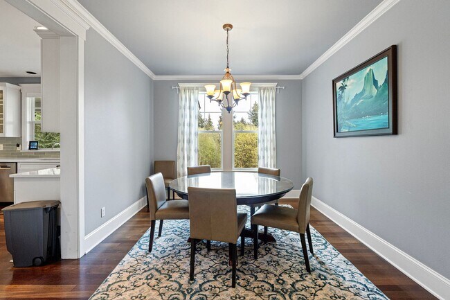 Foto del edificio - Custom Craftsman Estate on 1.5+ Sun-drenched Acres