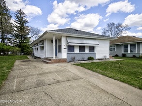 Building Photo - 59 Guadeloupe Dr