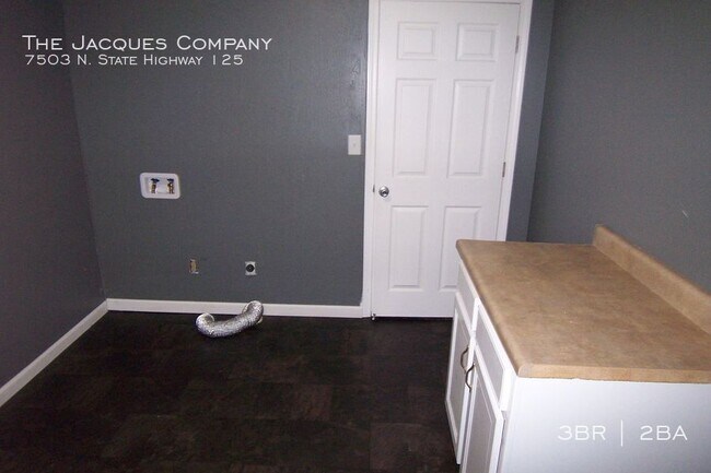 Building Photo - 7503 MO-125