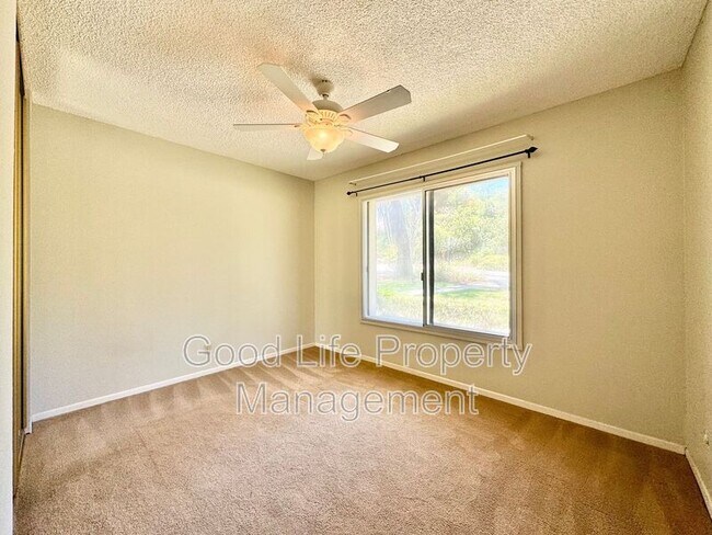 Foto del edificio - 10262 Mirabel Ln