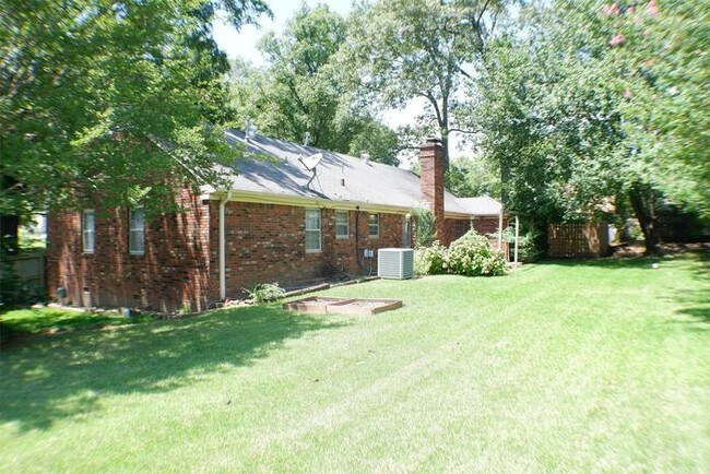 Foto del edificio - 2696 Richwood St
