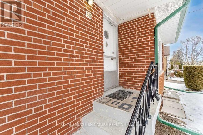 Photo du bâtiment - 30 Gunton Dr