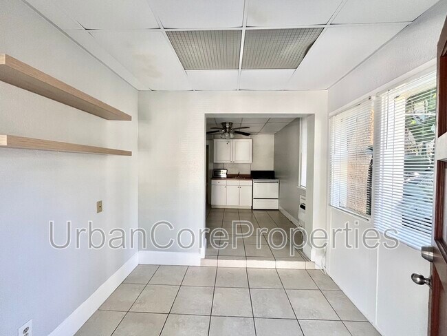 Foto del edificio - 352 13th Ave NE