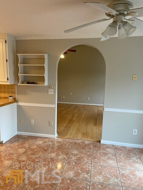 Building Photo - 3840 Walters Park Dr