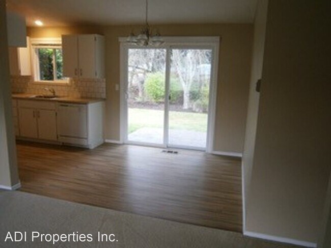 Building Photo - 3 br, 1 bath House - 245 SW 130th Ave.