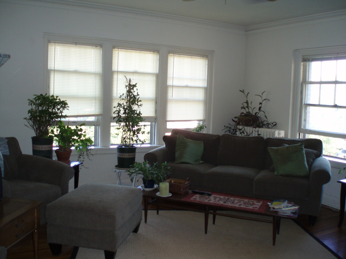 Primary Photo - 2115 Blaisdell Ave