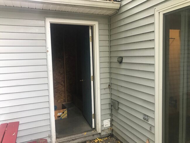 Storage - 282 Gorham St