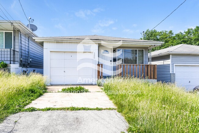 Building Photo - 5226 Vine Ave