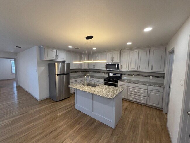 Foto del edificio - 1203 N Essex Ave