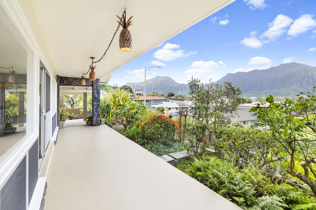 First floor patio overlooking garden and Ko'olau Mountains. - 45-162 Neepapa Pl