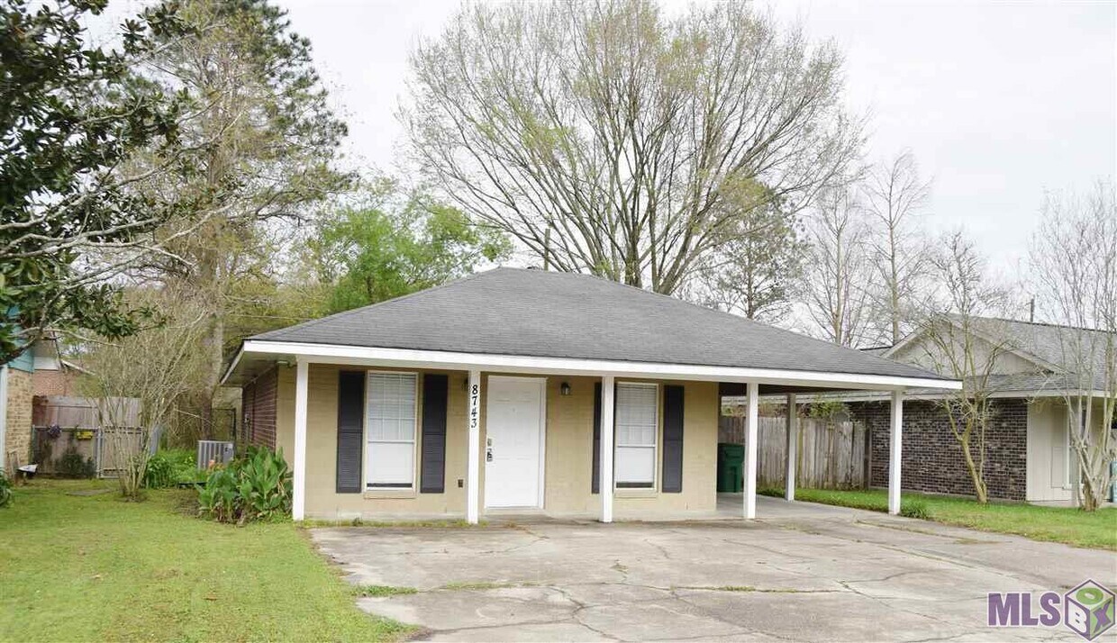 Primary Photo - 8743 Aubin St