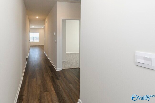 Building Photo - 103 Betty Williams Dr