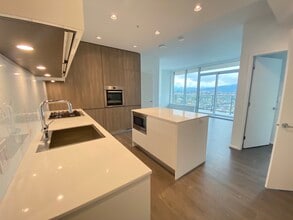 Building Photo - 4650 Brentwood Blvd