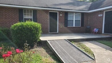 Building Photo - 1084 Micha Way