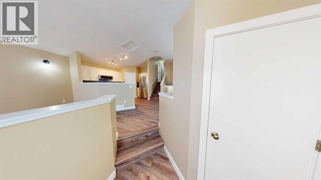 Photo du bâtiment - B,7418 114 Street